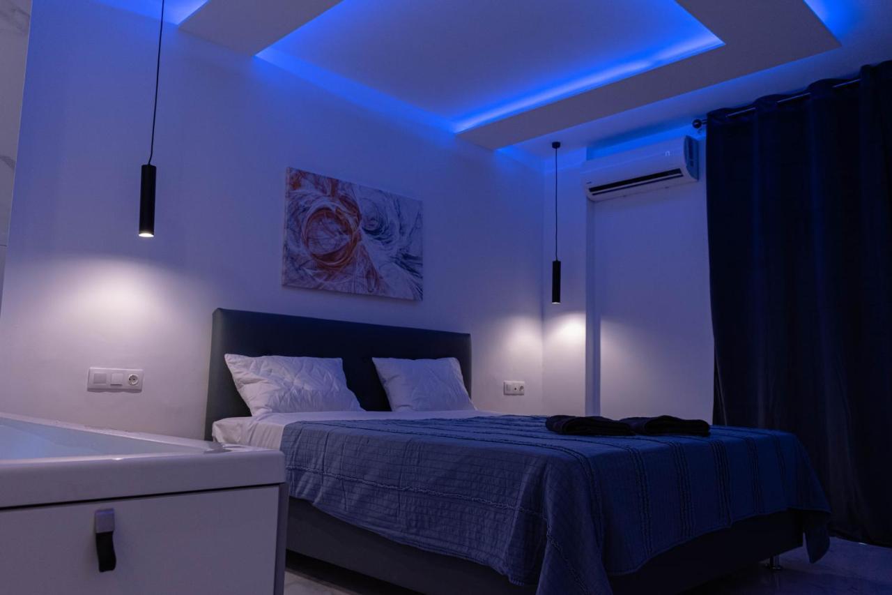 Athens Jacuzzi Apartment Екстер'єр фото
