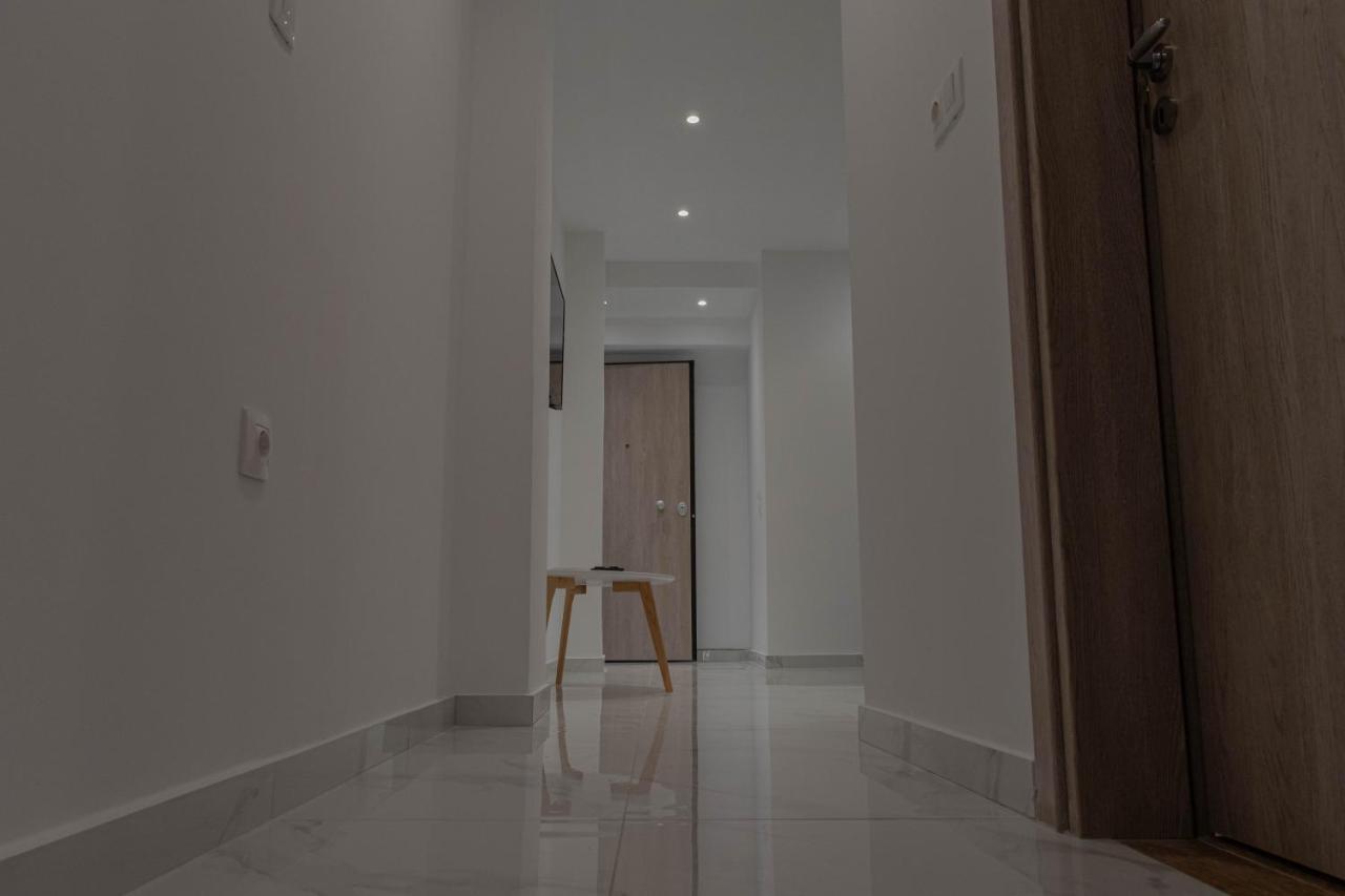 Athens Jacuzzi Apartment Екстер'єр фото